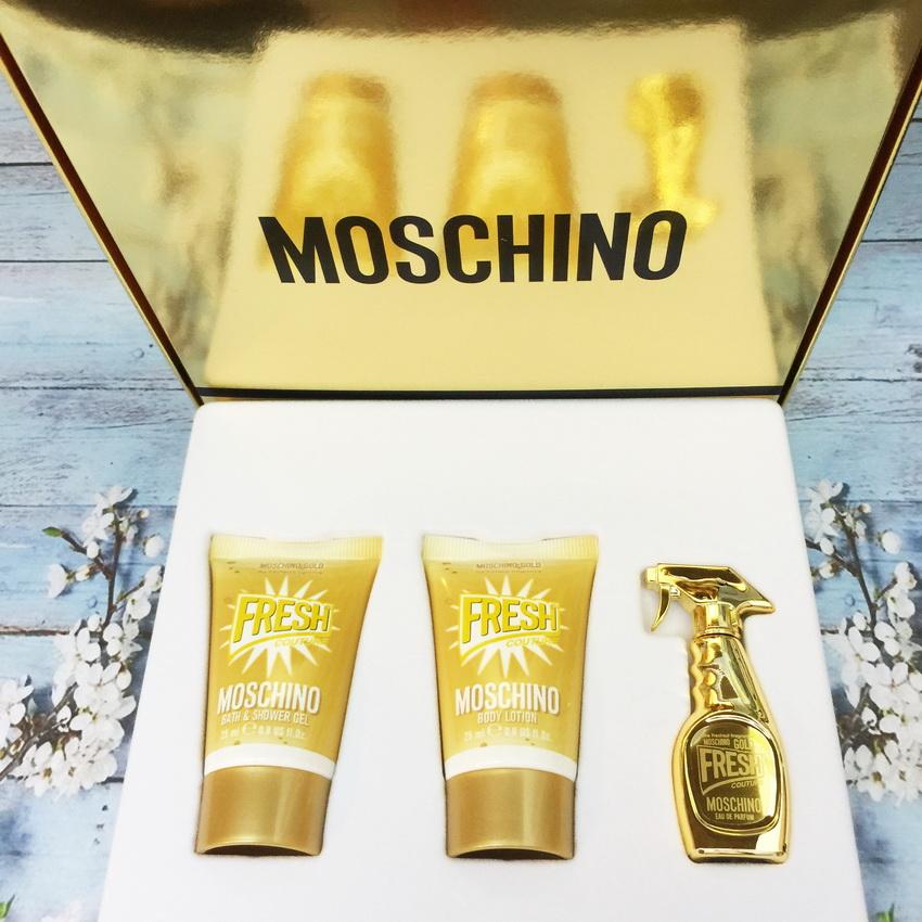 MOSCHINO Gold Fresh Couture Gift Set 3ชิ้น/set กลิ่นที่โดดเด่น หอมหรูในแบบที่เข้าถึงได้ง่ายแต่ไม่ซ้ำใคร เป็นกลิ่นที่หลากมิติ ให้ความรู้สึกสดชื่นมีชีวิตชีวา