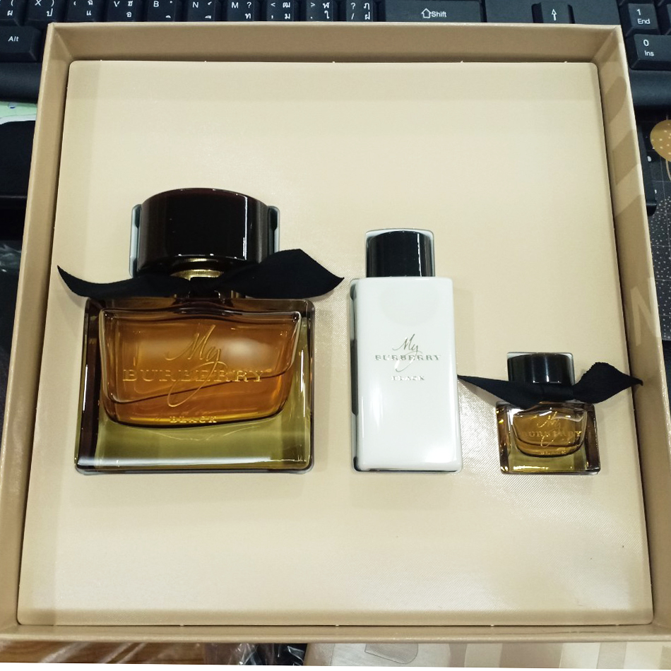 BURBERRY, BURBERRY รีวิว, BURBERRY ราคา, น้ำหอม BURBERRY, BURBERRY My Burberry Black Gift Set, BURBERRY My Burberry Black Gift Set Review, BURBERRY My Burberry Black Gift Set รีวิว, BURBERRY My Burberry Black Gift Set ราคา, BURBERRY My Burberry Black Gift Set 3 pcs, burberry black, My Burberry Black